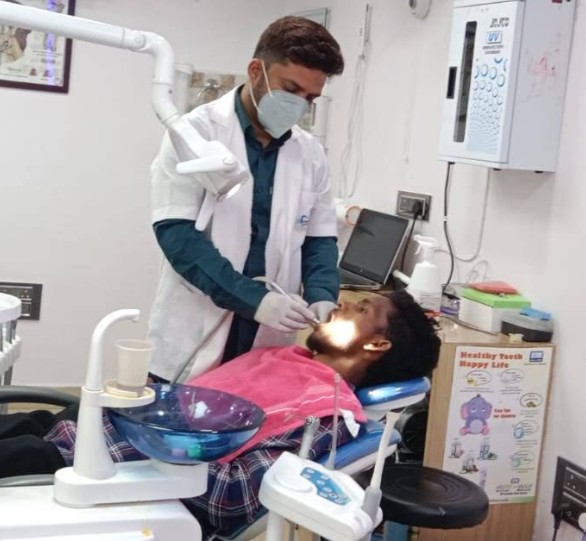 Hi Dent Dental Clinic waiting area