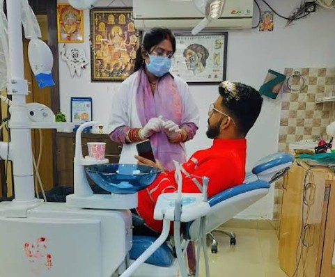 Modern dental equipment at Hi Dent